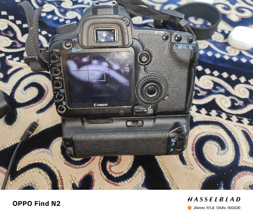 canon 5D Mark2, в продаже вместе с батарейным блоком