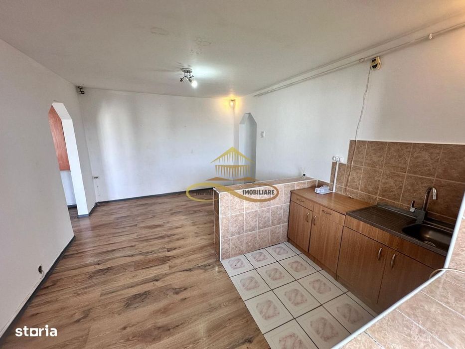 De vanzare apartament 2 camere decomandate Bacau