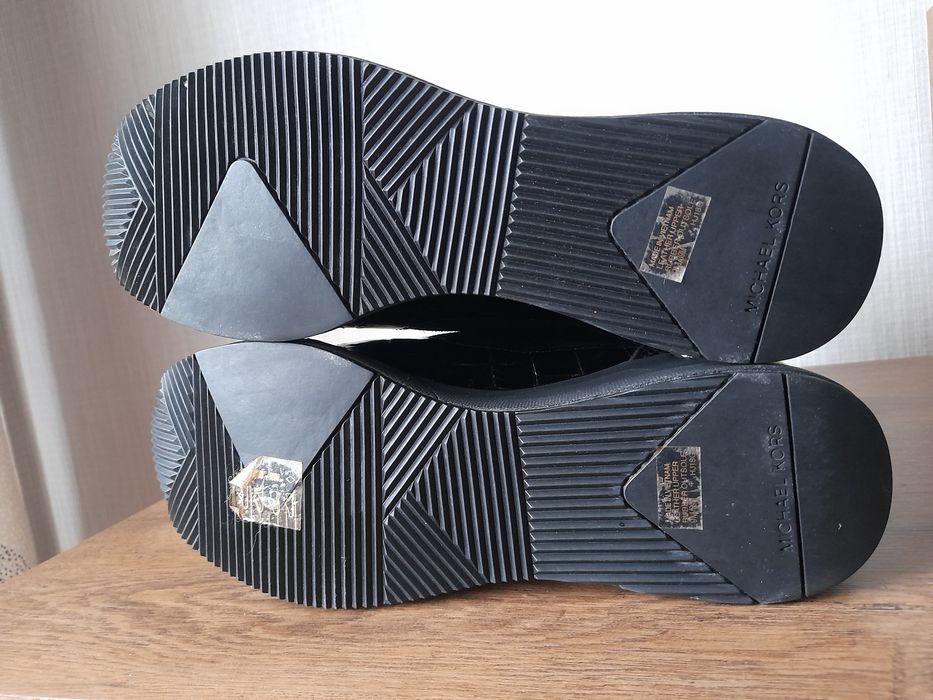 Michael Kors дамски зимни боти 39 номер.