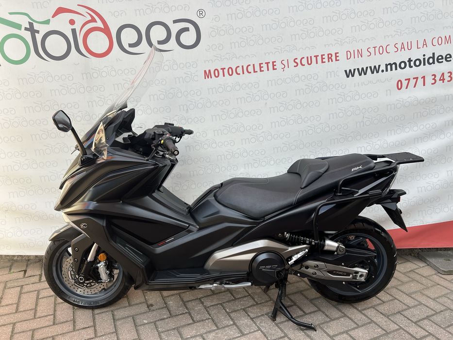 Motoideea vinde KYMCO AK550  ABS 2022 Rate Garantie