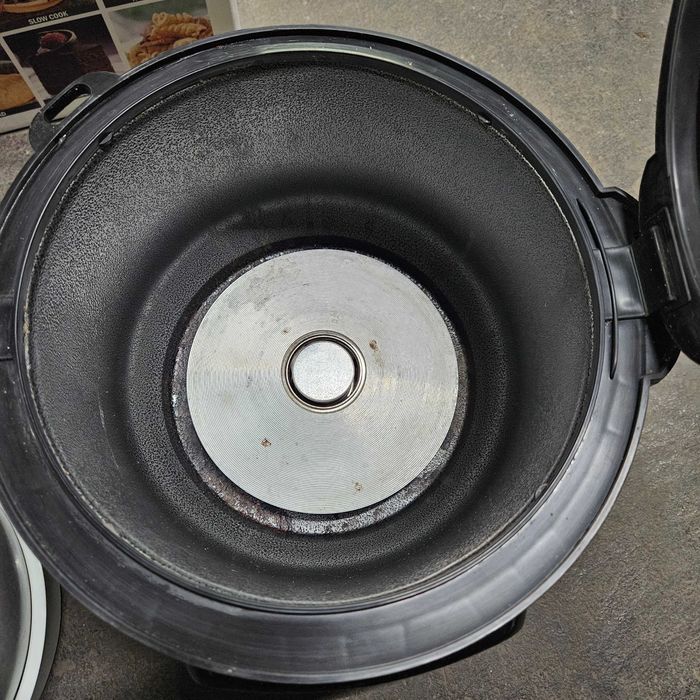 Продавам Уред за готвене мултикукър Делимано цена 10 евро