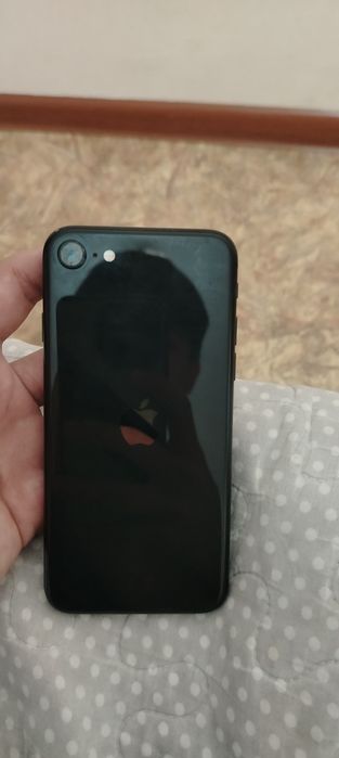 IPhone Se 2 64/100