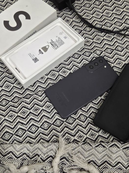 Срочно Самсунг с21 фе