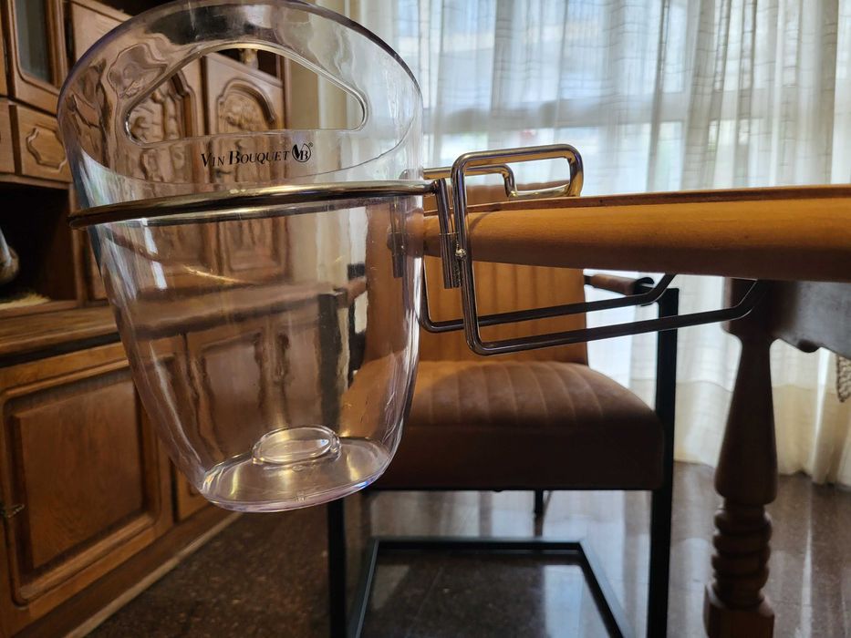 Vin Bouquet Поставка за маса за шампаниера и шампаниера за 1 бутилкa