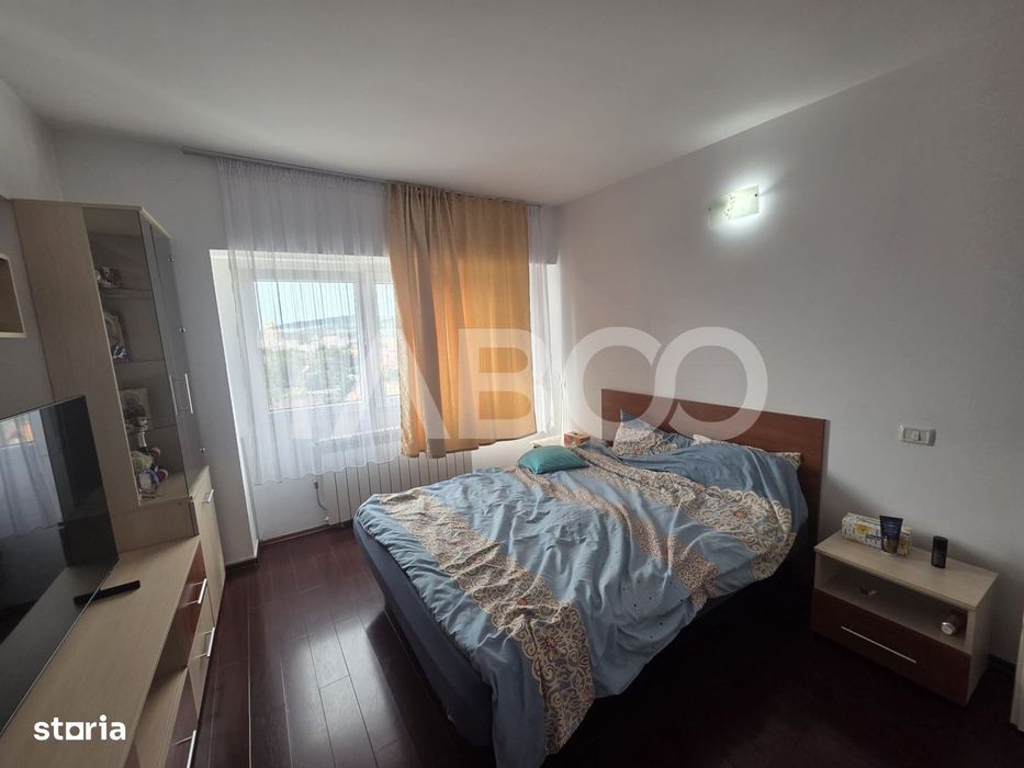 Apartament 3 camere decomnadat de vanzare 72 mp balcon 7 mp — fotografia 3