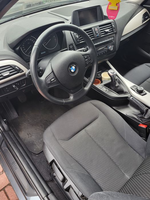 Vând bmw seria 1