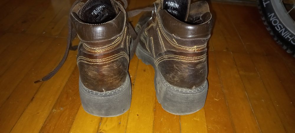 Продаю рокерские ботинки