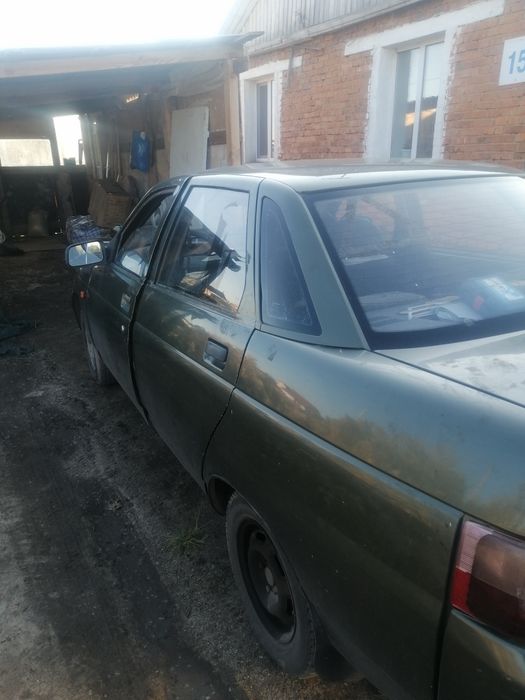Продам ваз2110 по запчестям есть все