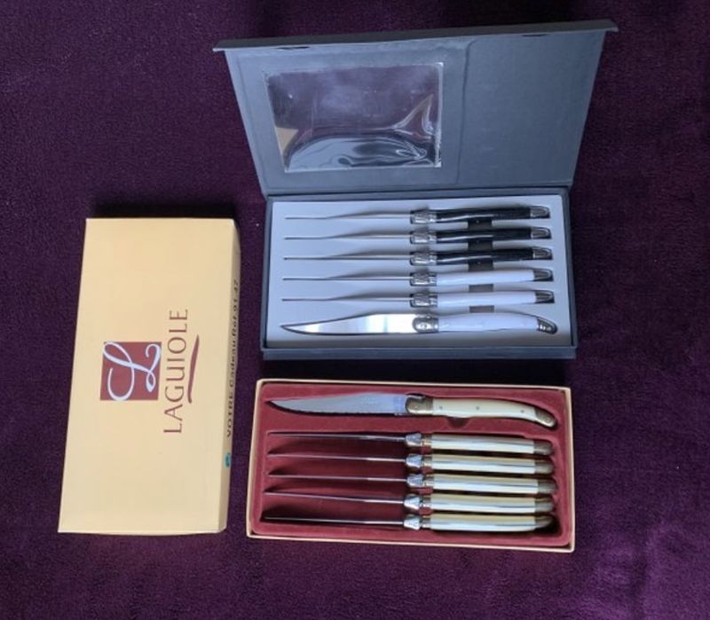 Doua seturi de cutite Laguiole