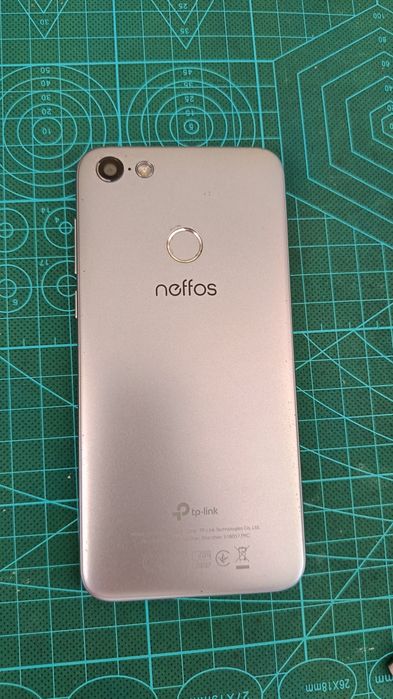 Neffos C9A смартфон