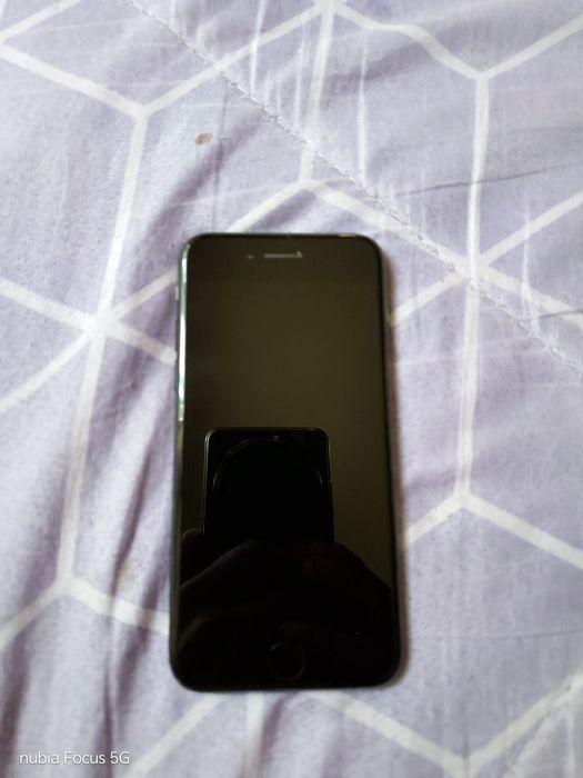Продам iphone 7 128 g
