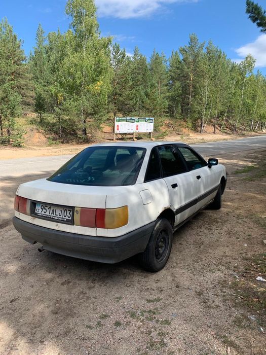 Продам ауди на ходу срочно