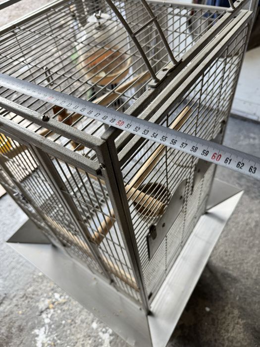 Кафез за папагал