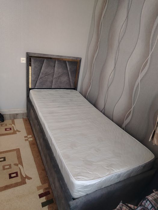 Продам кровать 90х200