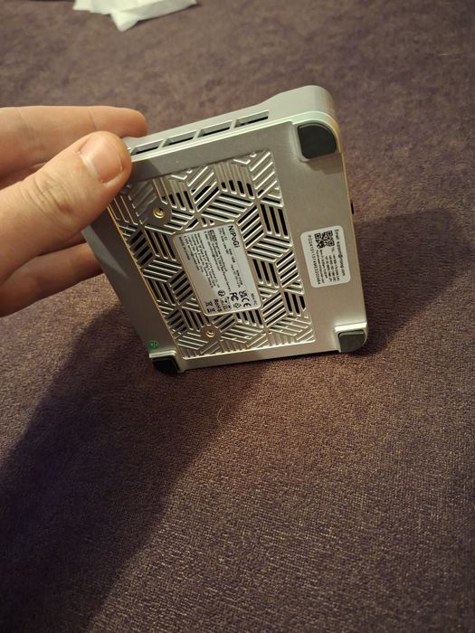 Mini PC NiPoGi / преносим компютър