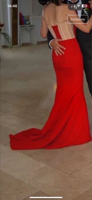 Rochie nasa rosie lunga