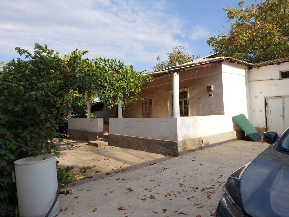 Участка сотилади