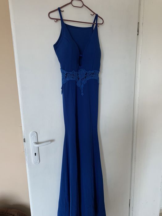 РАЗПРОДАЖБА на Официални рокли