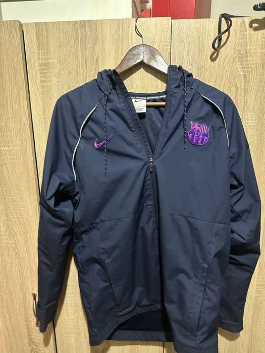 Nike Barcelona яке
