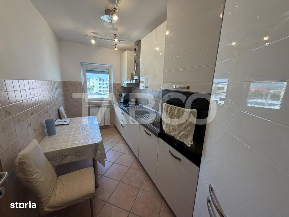 Apartament 3 camere complet renovat mobilat si utilat zona 1 Decembrie