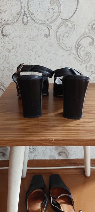 Туфли женские продаю