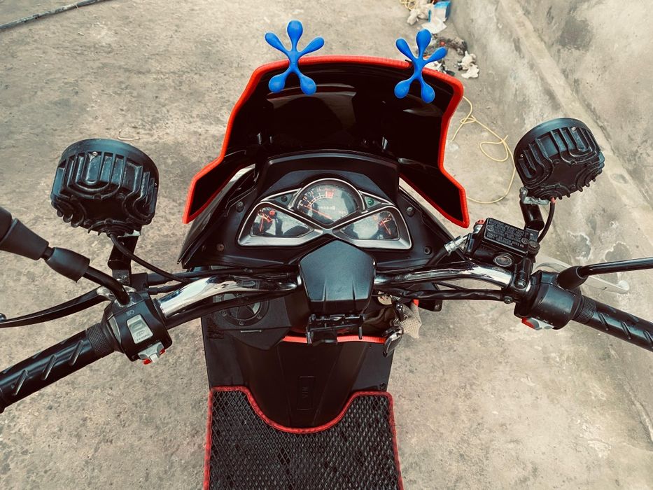 Макси Сост самалет