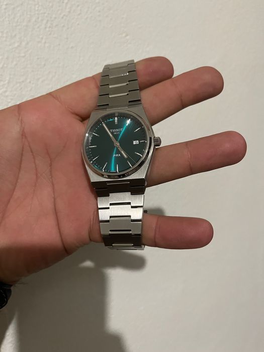 Vând 4 ceasuri funcționale