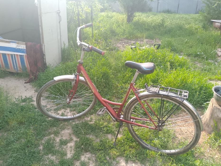 Продаю велик целый