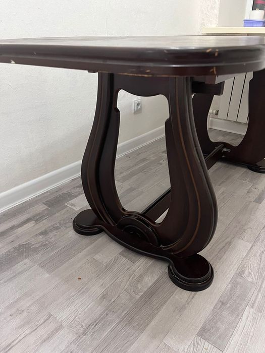 Продам стол гостиной дерево натуральный