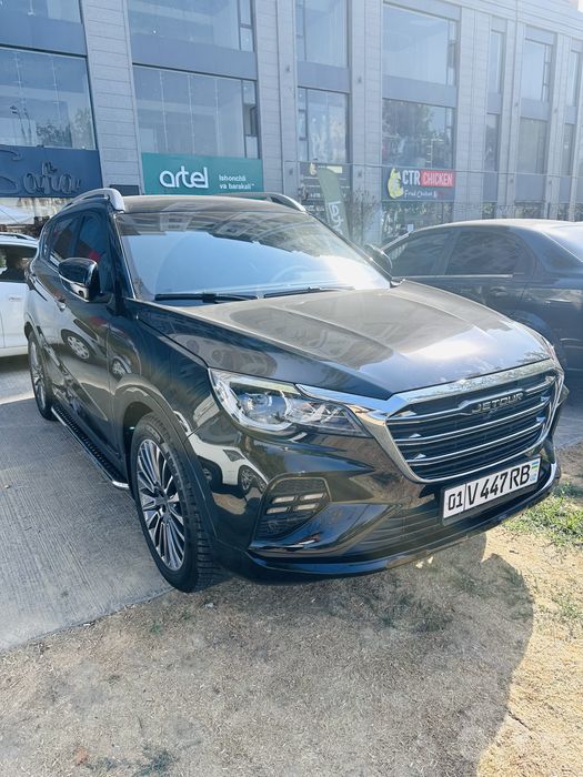 Срочно продается машина Jetour X70 flagship eng fulli