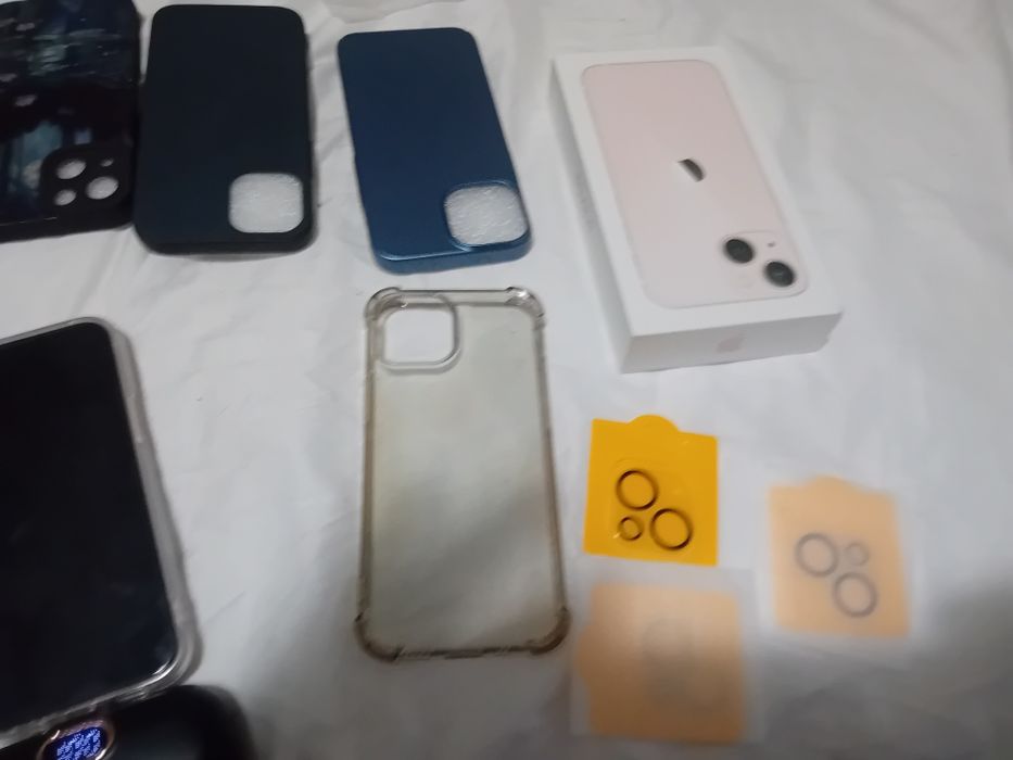Iphone 13 mini roz 512GB plus o mulțime de acesori