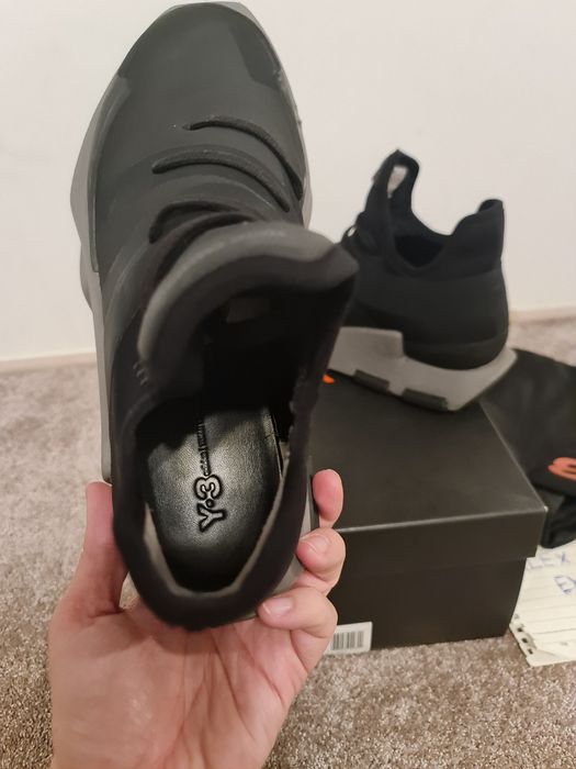 Vând - ghete adidas Y 3 - model Noci Low - mărimea 42 2/3