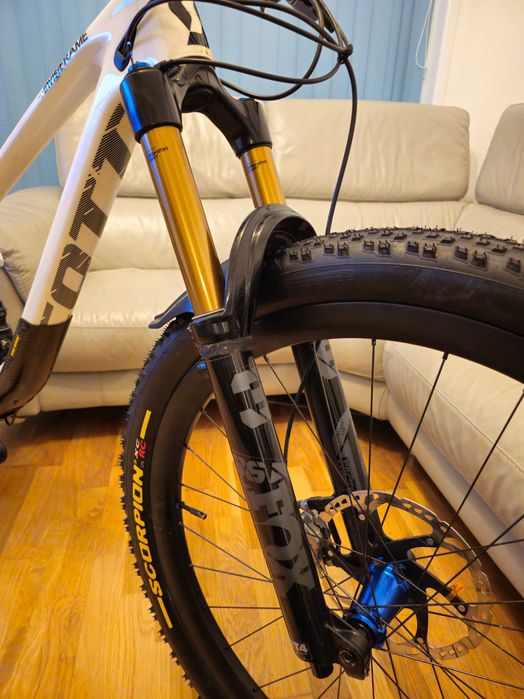 Scott Genius 900 Tuned AXS Планински ендуро велосипед