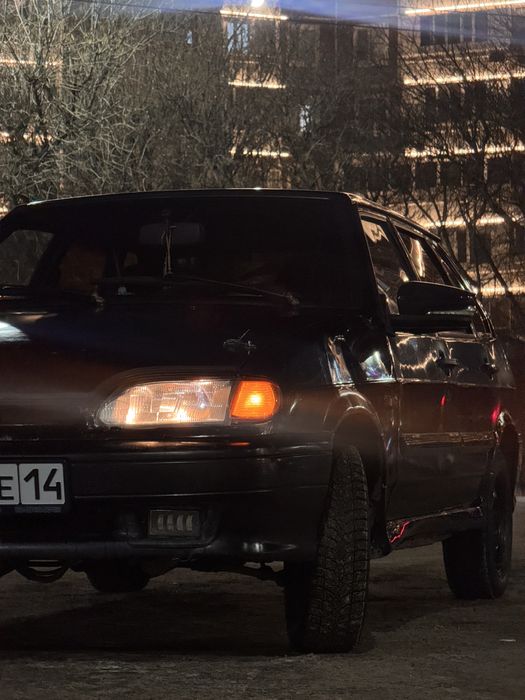 машина хароше 2114