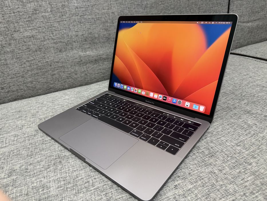 Macbook Pro Touchbar A1706. i5/8/256
