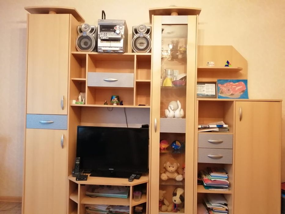 Продам стенку-горку