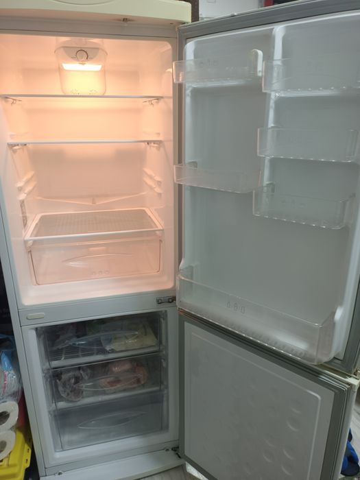 Продам холодильник