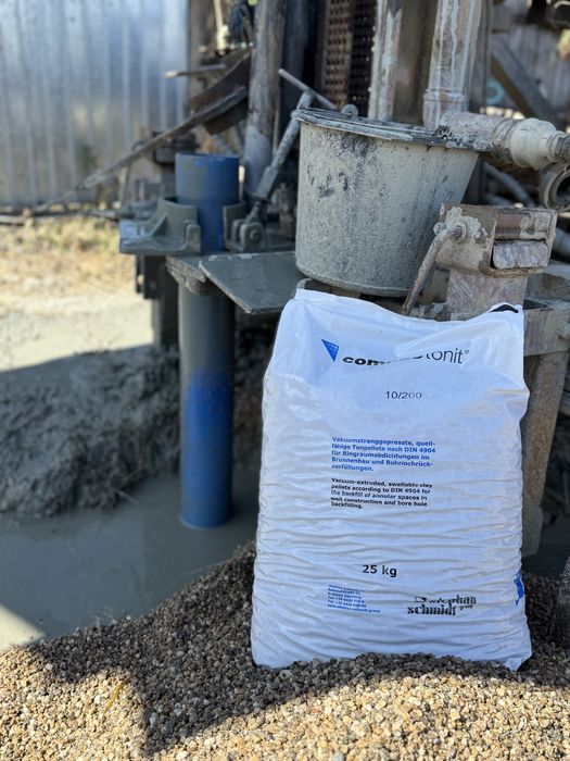 Foraje puturi mecanizat