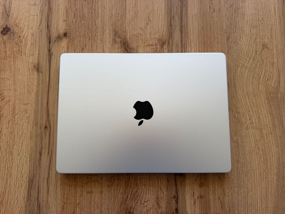 MacBook Pro 14" M5 10-CPU, 10-GPU, 16GB RAM, 1TB SSD В ГАРАНЦИЯ ДО 13.04.2029г.