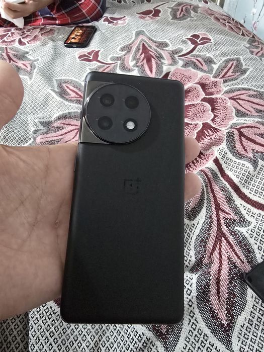 Oneplus 11 r black