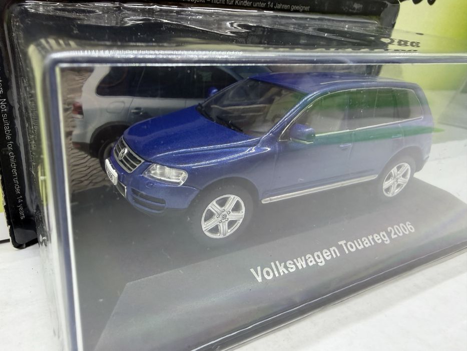VOLKSWAGEN TOUAREG an 2006 macheta auto scara 1:43 11cm Nou