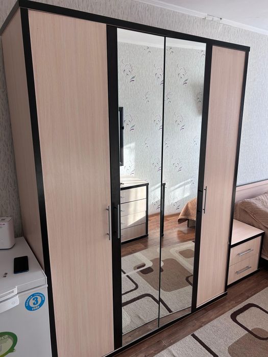 Продам спальный гарнитур