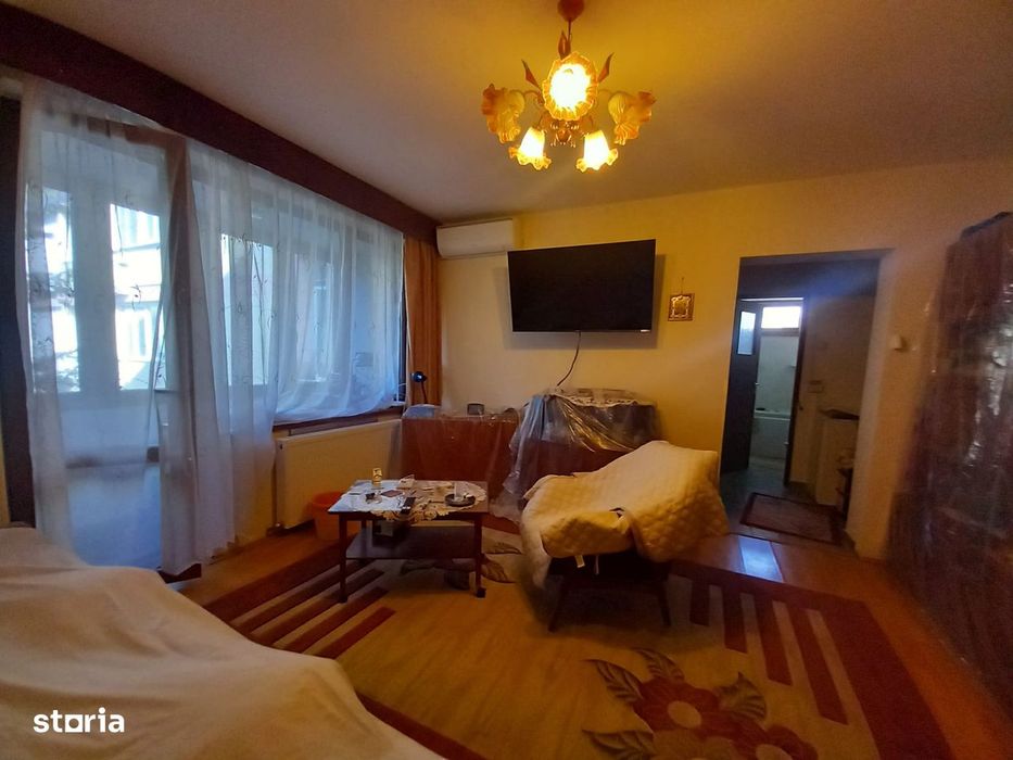Ultracentral -G. Cosbuc, Aleea cu castani, ap. 2 camere, etaj bun !!