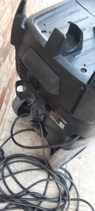 Прахосмукачка WURTH 35L Automatic със Тупалка Контакт Сухо Мокро Строителство