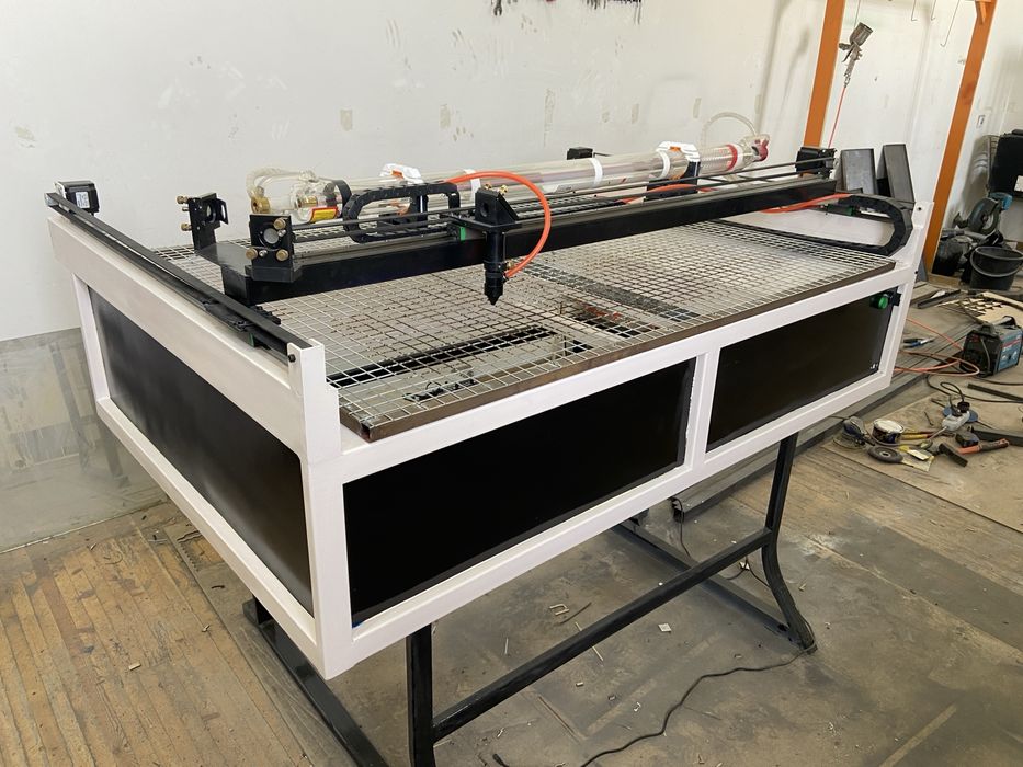 Производство лазерных станков CO2, от 40W до 150W