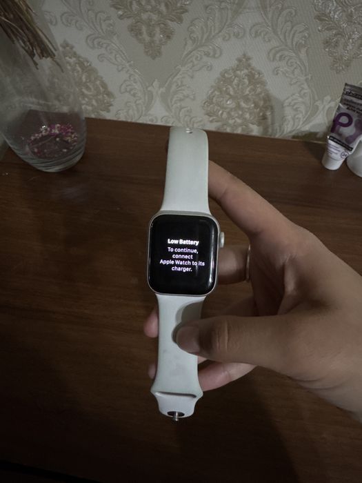 Apple Watch SE 40 мм.