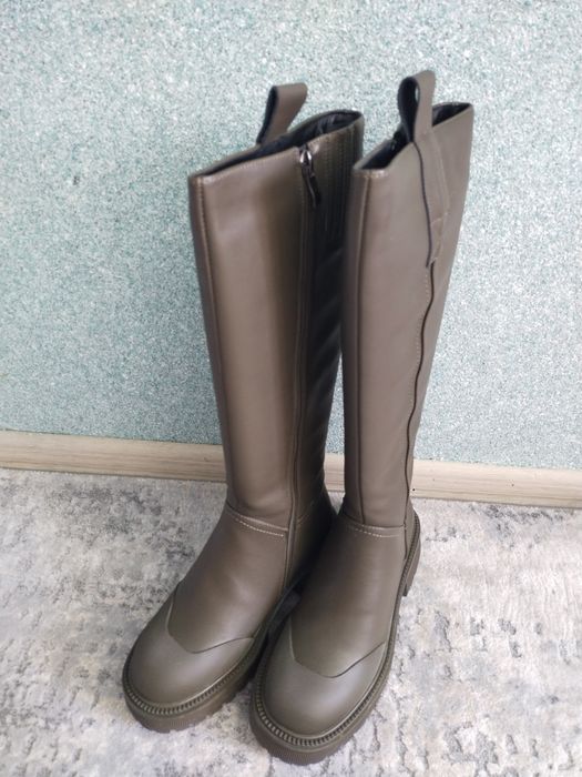 Женские демисезонные сапоги