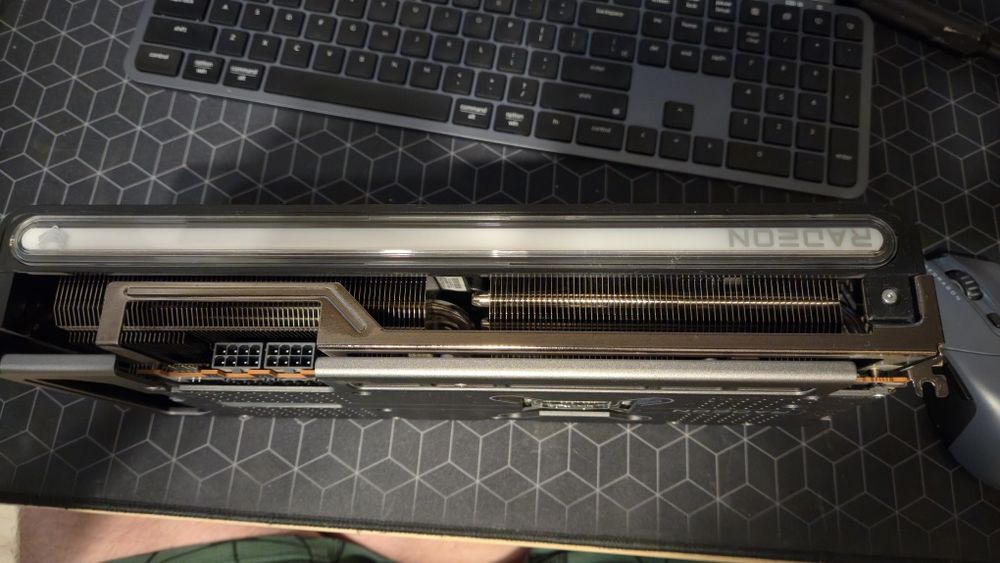 Placa Video RX 7800XT Saphire Nitro+