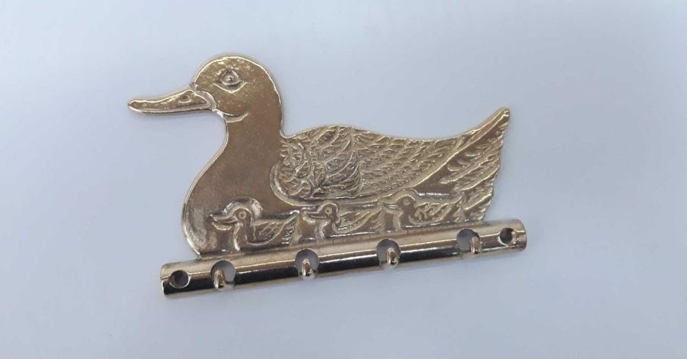 Cuier bronz chei, model rata
