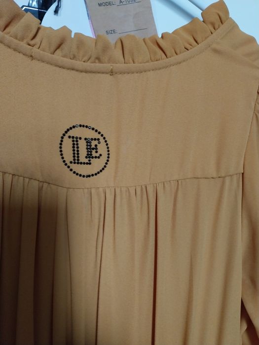 Дамска рокля в цвят горчица